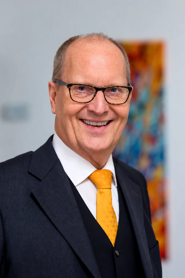 Dr. Friedrich-Wilhelm Schwöbbermeyer